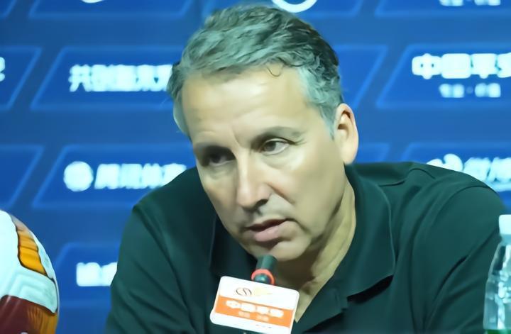 哈维尔：深圳队当前求生欲望强烈，我们全力以赴做好应对准备