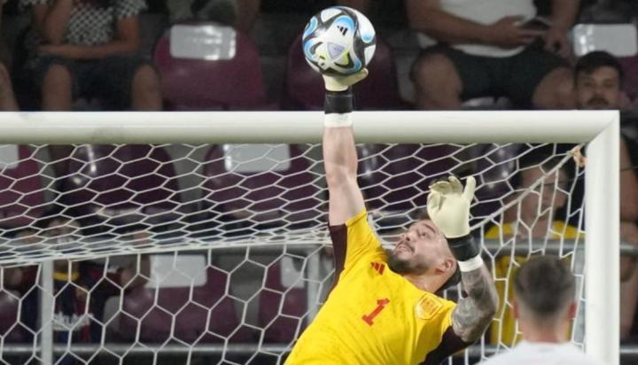 每体：巴萨与二队门将特纳斯的续约存疑，开始思考新候选人