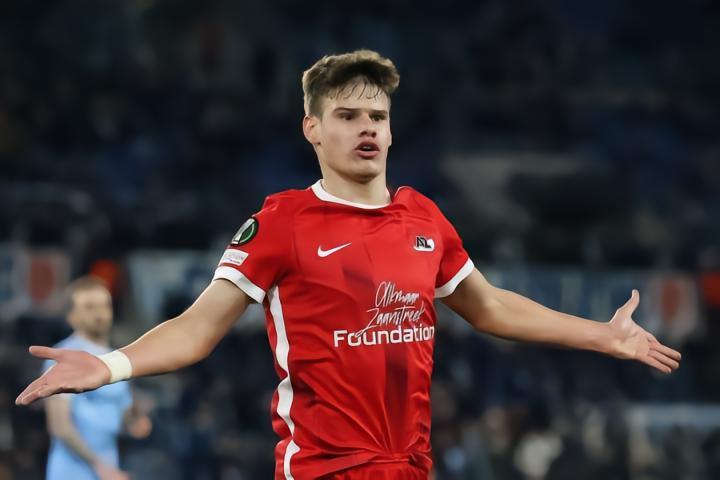 罗马诺：伯恩茅斯即将截胡拉齐奥，签下匈牙利小将科尔克兹