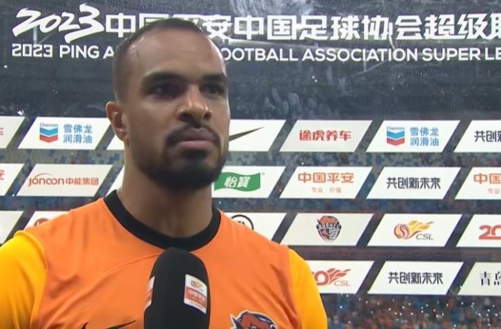 福布斯：取胜源自相信自己；连场进球感谢教练组和队友的支持