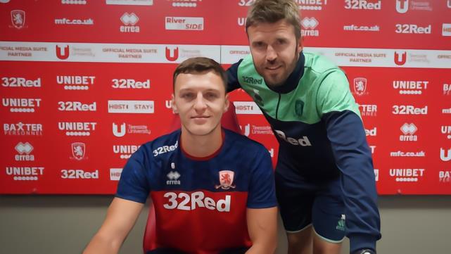 官方 : 米堡尔斯堡与后卫弗莱签订三年续约合同