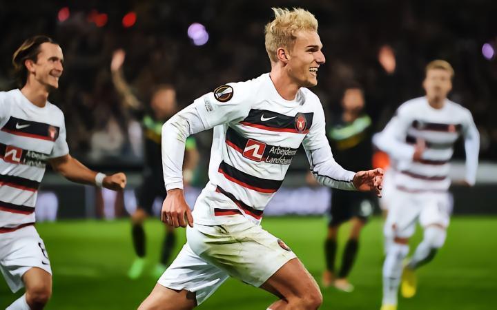 拉齐奥有意丹超金靴伊萨克森、荷甲金靴杜维卡斯