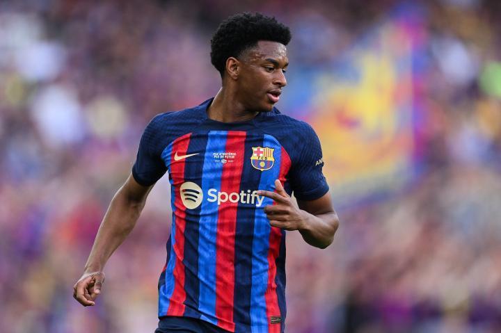 罗马诺：巴萨将在未来几天完成与亚马尔、巴尔德的续约