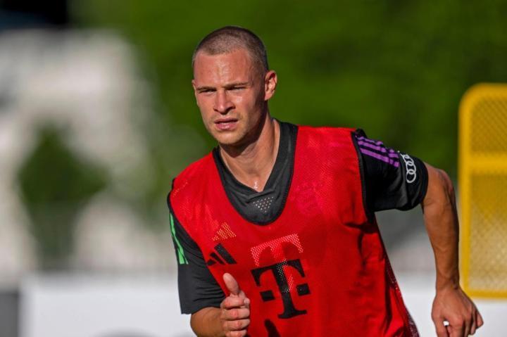 记者：基米希不再是非卖品，若收到高额报价拜仁至少愿意谈判