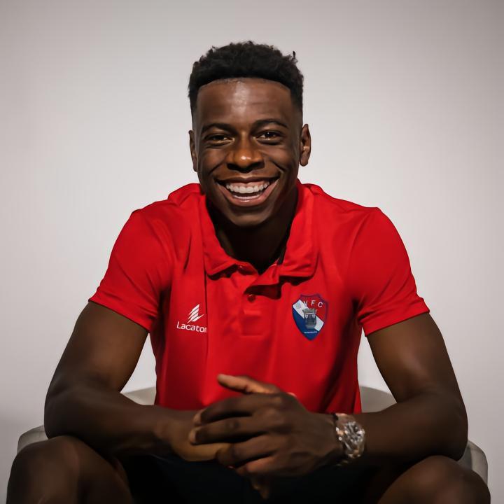 官方：吉尔维森特租借乌迪内斯后卫布塔，租期一个赛季