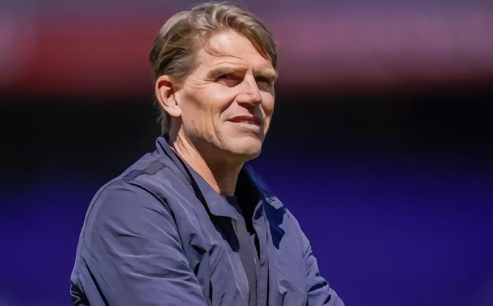 朗尼克称赞拜仁总监弗罗因德：萨尔茨堡的引援说明了他的实力