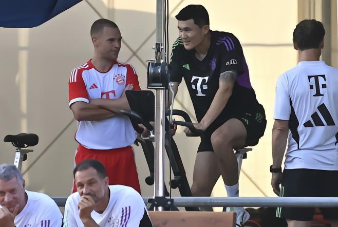 从中超到德甲豪门拜仁，金玟哉仅用2年时间完成4连跳