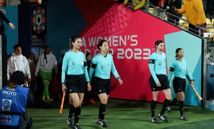 女足世界杯唯一中国裁判谢丽君：马宁对我帮助大；以前学田径