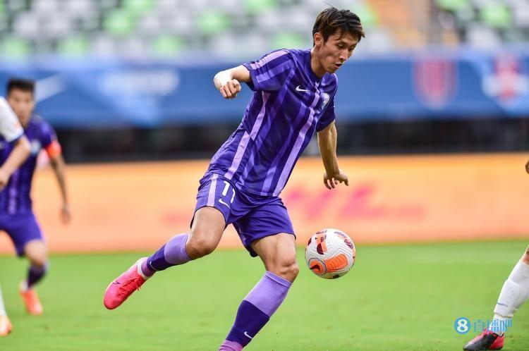 谢维军：最后那个进球被吹掉挺遗憾，我庆祝动作都摆出来了