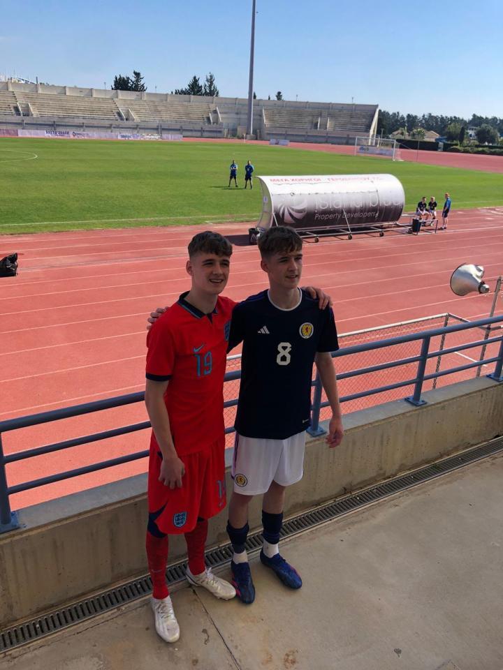 罗马诺：曼联即将从曼城签下弗莱彻的16岁双胞胎儿子