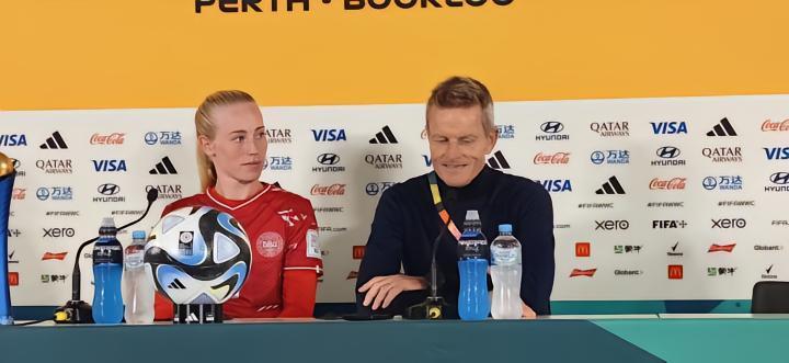 丹麦女足主帅：中国队表现不让我惊讶，她们踢得很好