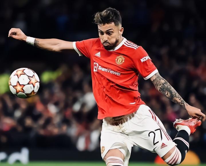 罗马诺：特莱斯完成利雅得胜利的体检，已经随队前往日本