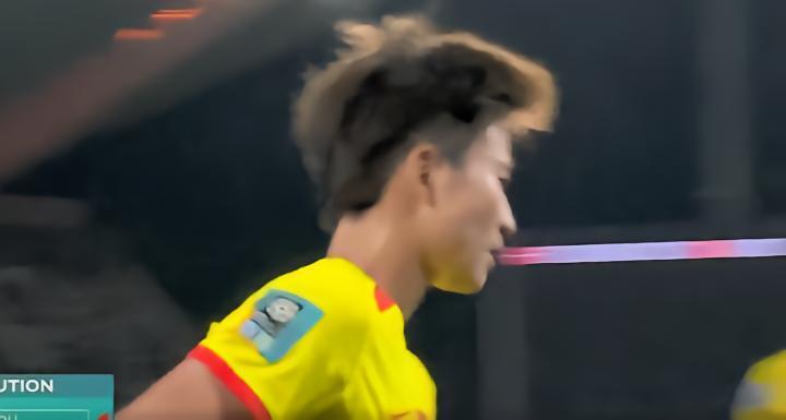 娄佳惠：输球后有几个年轻队员哭了；没感觉天塌了，不会放弃