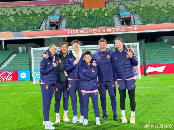 徐欢祝福朱钰生日快乐：不管是谁把守中国队球门，我们都同在