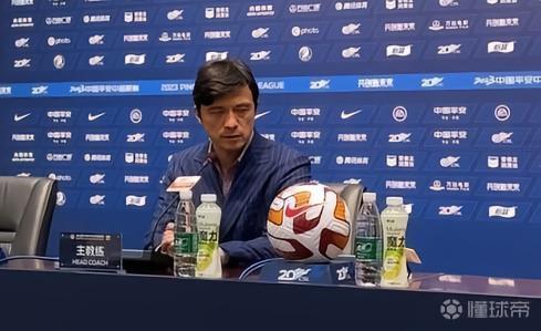 谢晖：比赛旅途很疲劳，明天可能会轮换，目标还是晋级下一轮