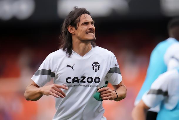 TyC记者：卡瓦尼即将和瓦伦西亚解约，和博卡青年签18个月