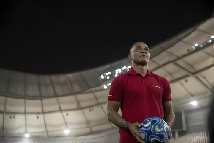 卡福：在技术上，内马尔是我在过去20年见过的最好的球员之一