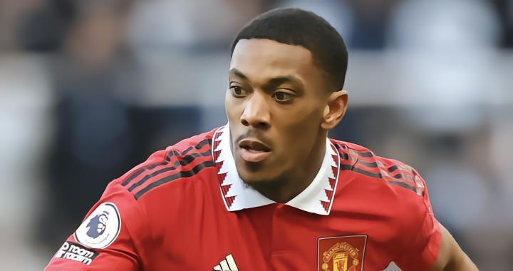 滕哈格评价马夏尔：他是一名伟大的球员，会帮助曼联取得成功