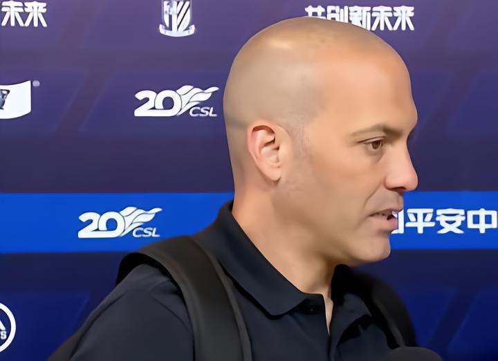 南通主帅加布里：足协杯会派上最近踢得比较少的球员表现自己