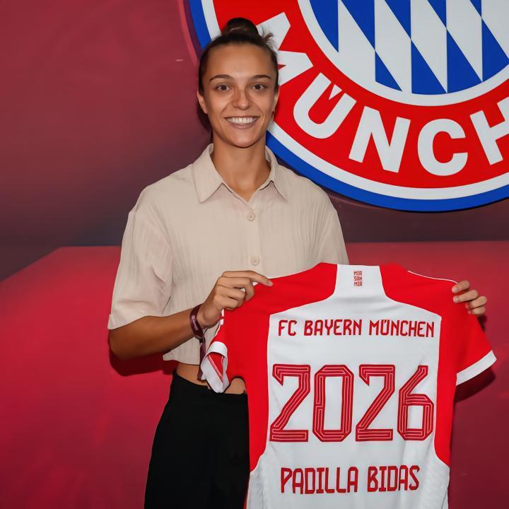 官方：拜仁女足签下波兰国脚帕迪利亚-比达斯，并外租科隆