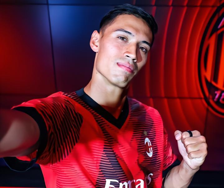 赖因德斯：我的偶像是梅西；梦想赢得欧冠冠军和意甲冠军