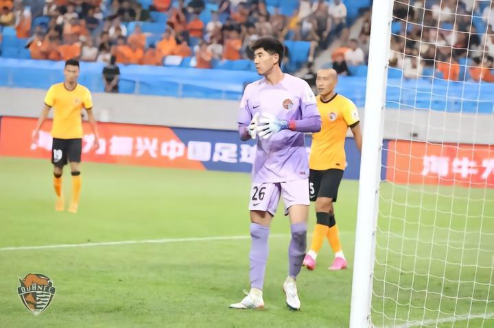 为刘君感到开心，这赛季终于第一次代表海牛首发登场