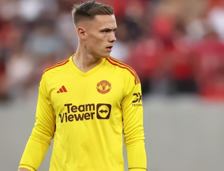 曼联对雷克瑟姆主帅赛后言论不满，担忧毕晓普遭网爆