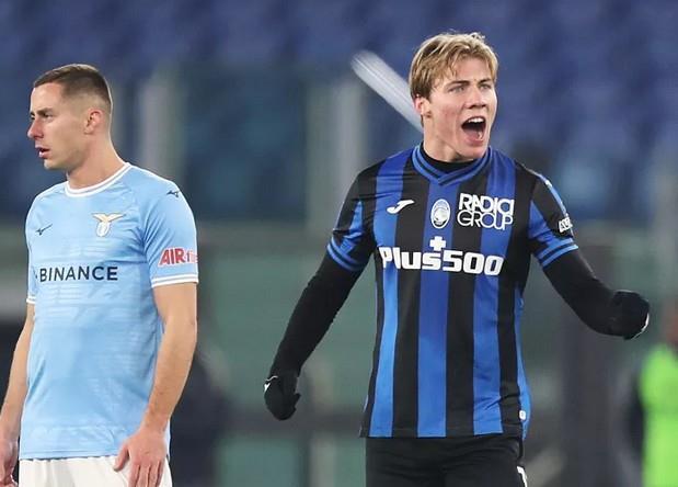 罗马诺：曼联本周会正式报价赫伊伦德，巴黎仍在竞争行列