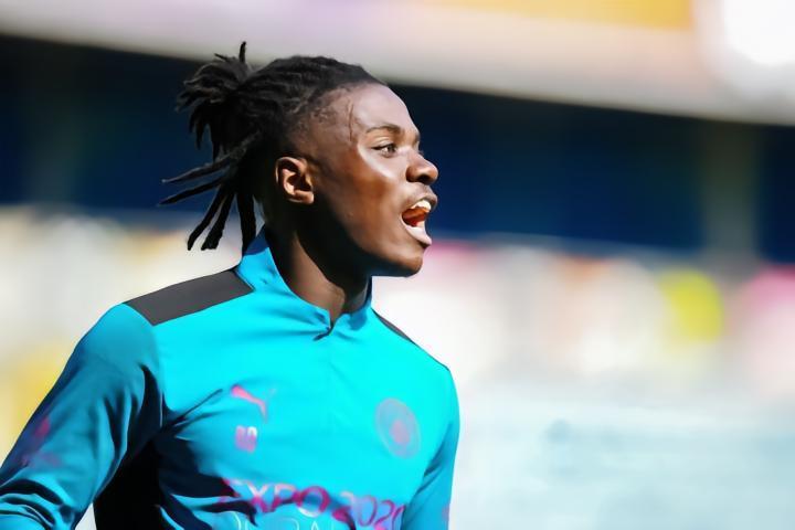 TA名记：3700万镑被拒后，利物浦将提高对拉维亚的报价