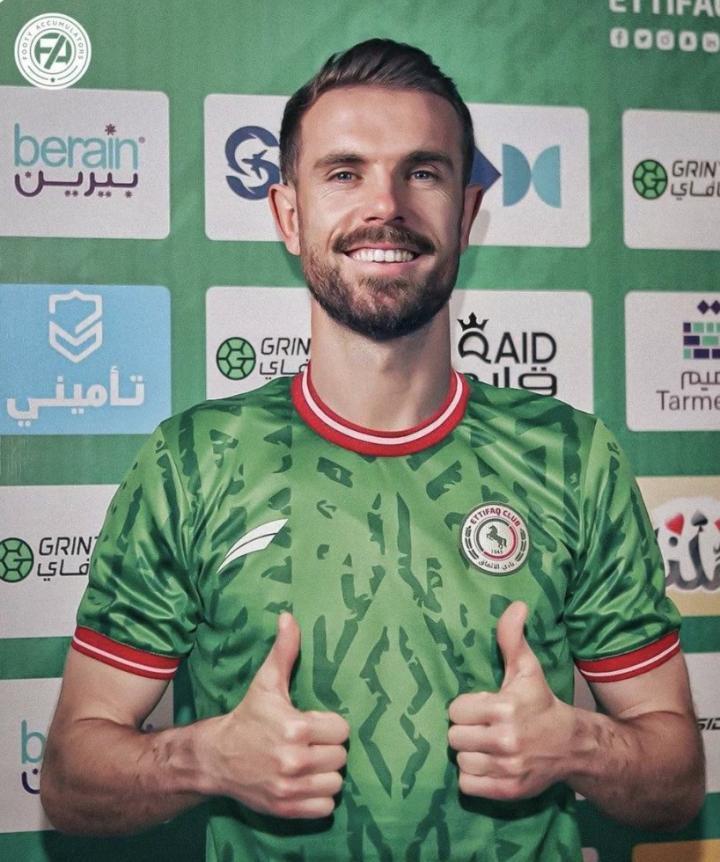 罗马诺：亨德森正在签署转会达曼协作的合同，本交易很快官宣