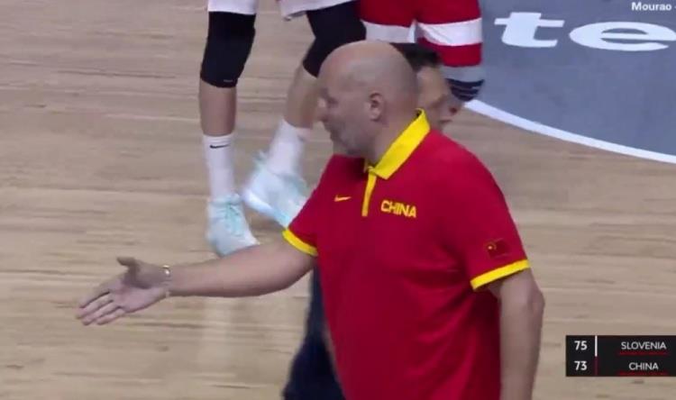 热身赛-李凯尔&东契奇缺阵 周琦16 9 中国男篮惜败斯洛文尼亚