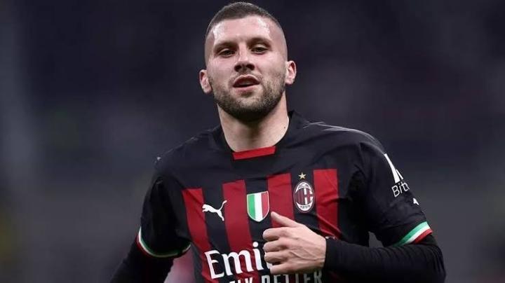 迪马：米兰同意外租雷比奇，但球员嫌贝西克塔斯给的工资低