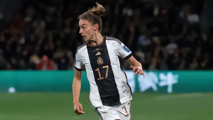 官方：德国足协宣布女足球员劳赫因膝伤将无法参加世界杯比赛