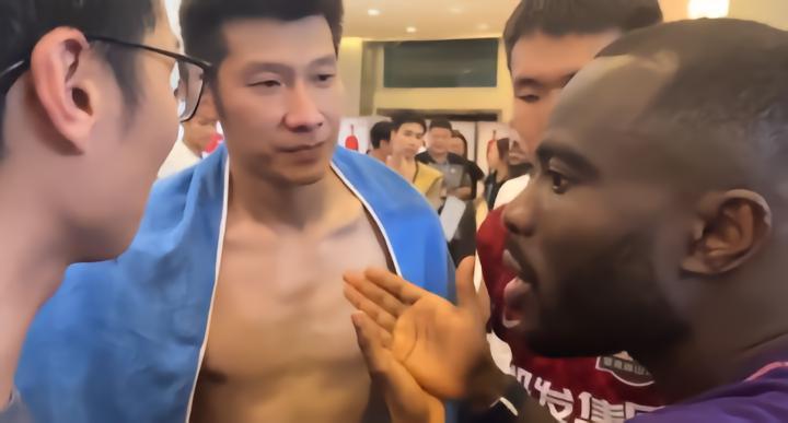 阿奇姆彭：为过激行为道歉，遭受种族歧视让我非常痛心