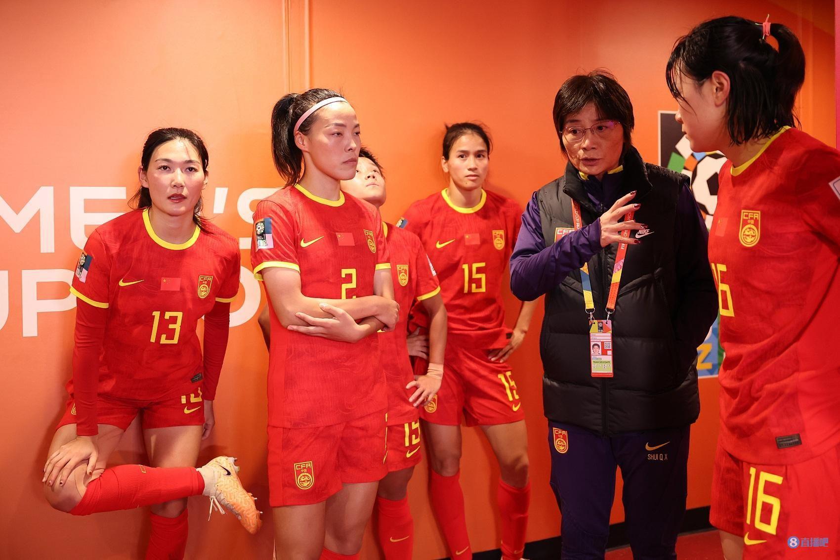 北青：中国女足赛后没庆祝，今天上午集体补觉下午恢复室外合练