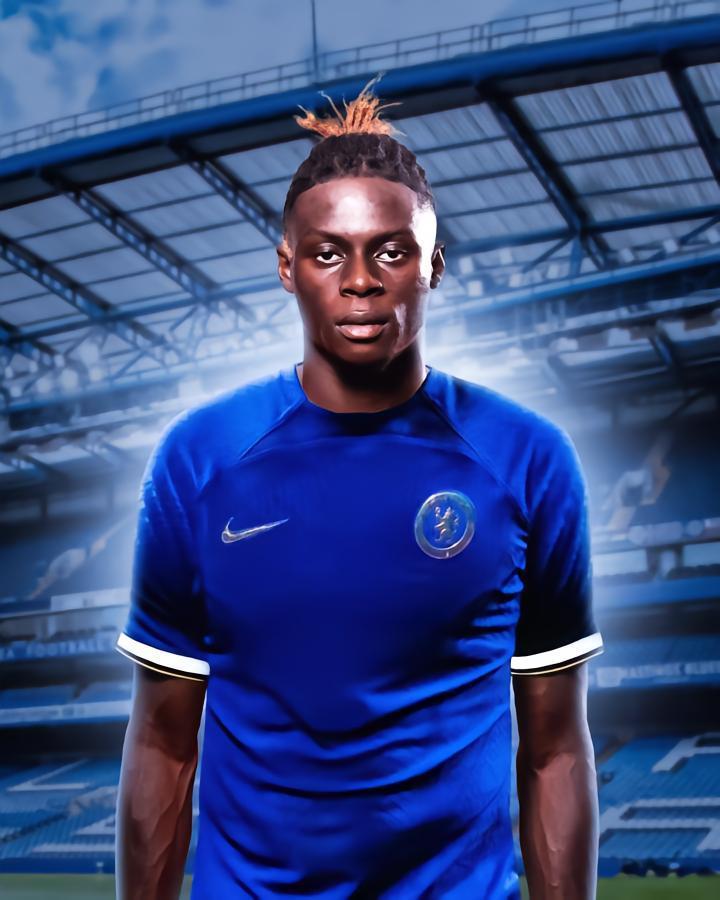 TA：切尔西准新援乌戈舒库将直接去美国参加蓝军的季前赛