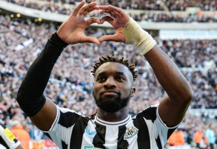 官方：吉达国民签下纽卡边锋圣马克西曼，据悉转会费3000万欧