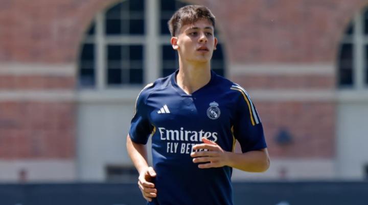 世体：如果居莱尔要手术治疗，皇马会暂停他的注册