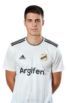 父子青岛情！海牛压哨签新援萨里奇，父亲23年前也在此效力