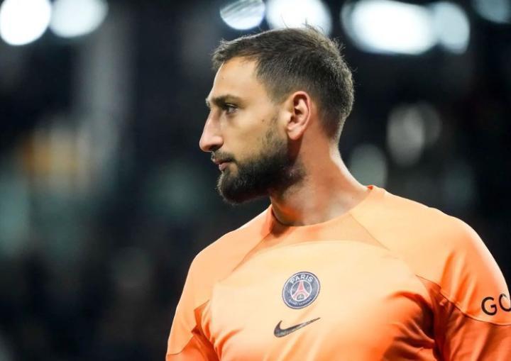 记者：多纳鲁马已经和琼托利通电话，尤文需先卖什琴斯尼