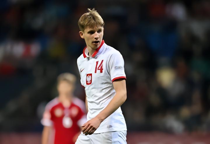 波媒：斯科奇拉斯加盟米兰未成定局，葡体加入争夺战