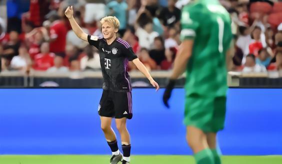 德媒：拜仁小将克雷齐希今年冬窗才踢左后卫，受德乙球队关注