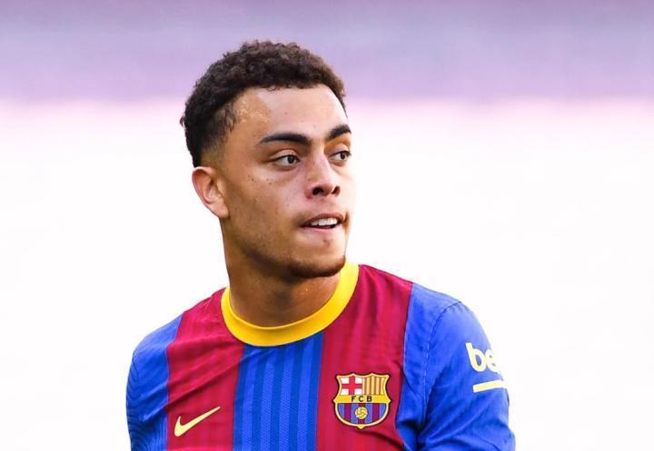 找不到买家？记者：巴萨即将与德斯特提前解约