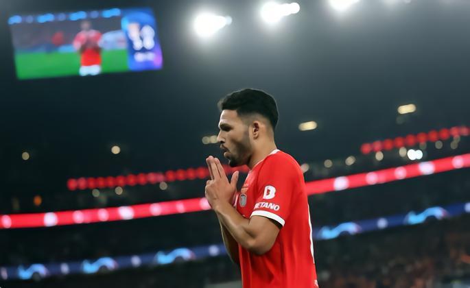 罗马诺：G-拉莫斯是曼联锋线引援备选，首选始终是赫伊伦德