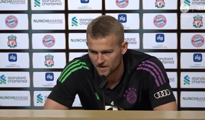 德利赫特：拜仁现在缺少后腰，这是事实