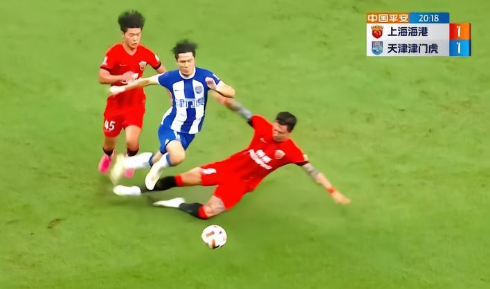 津媒：海港球员本赛季已踢伤多人，裁判轻判助长气焰