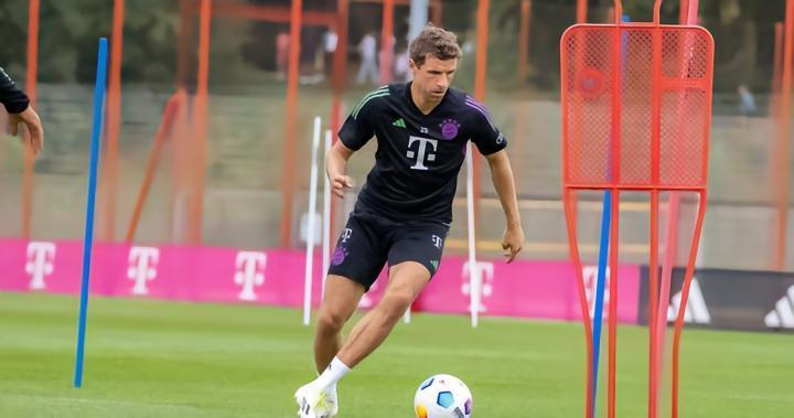 拜仁官方：穆勒和舒波-莫廷已于今日恢复有球训练