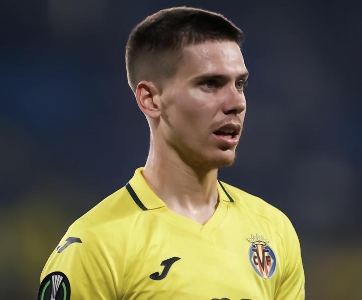 每体：巴萨问价福伊特，黄潜的答复仍是给5460万欧解约金