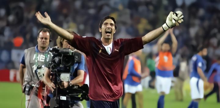 换个角色，官方：日前退役的布冯回归意大利国家队担任领队