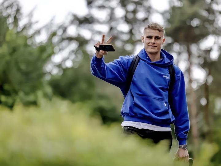 罗马诺：范德芬明日抵达伦敦周一体检，热刺下周初官宣转会